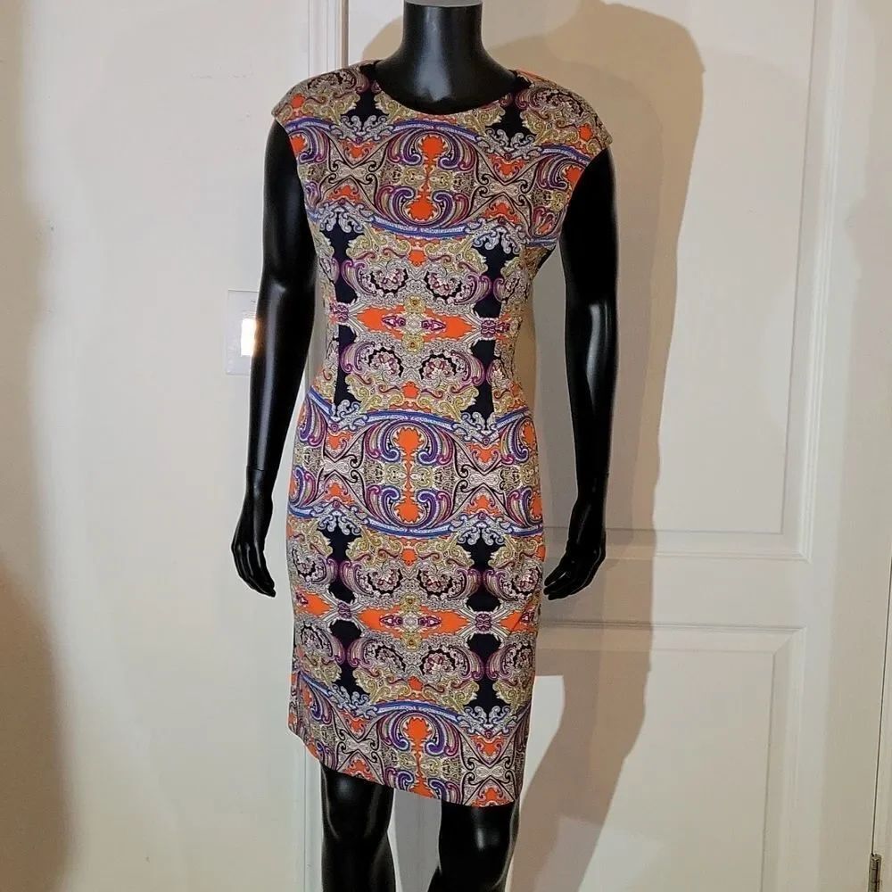 BRAND NEW LONDON STYLE ROUND NECKLINE KNEE LENGTH SLEEVELESS WOMEN"S DRESS
